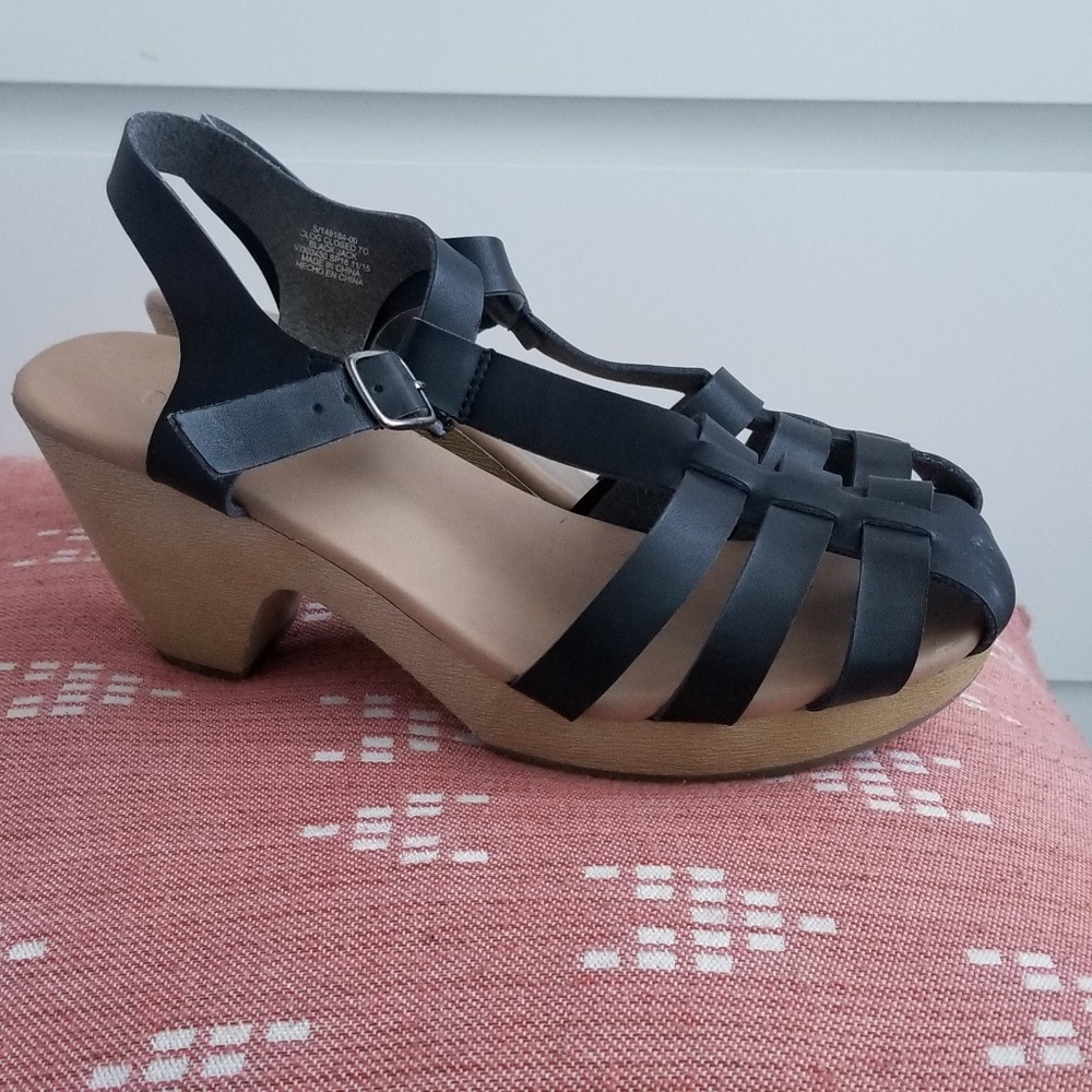 Black clogs